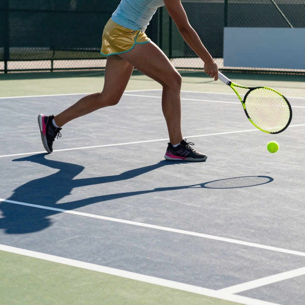 43 Unforced Errors and 37 Net Approaches: Fernandez Won This Semifinal on the Front Foot, Not on Level