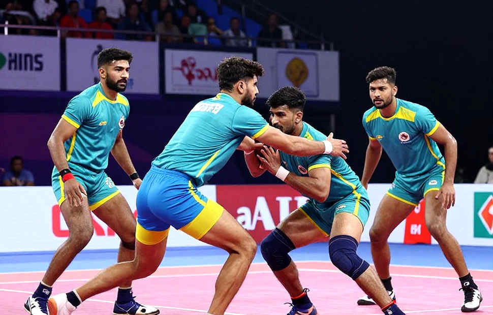 স্বর্ণ-দ্বিগুণের নিচে ম্যাটের জ্যামিতি: এশিয়ান গেমসের কাবাডি ফাইনালে ভারতের আধিপত্য, ইরানের ফাঁক আর পবনের ছায়া